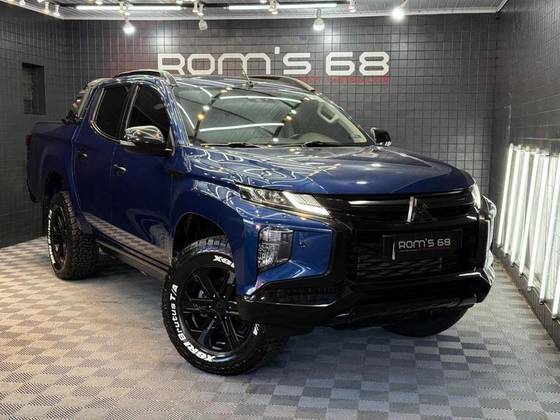 MITSUBISHI L200 TRITON 2.4 16V TURBO DIESEL SPORT HPE-S CD 4P 4X4 AUTOMÁTICO